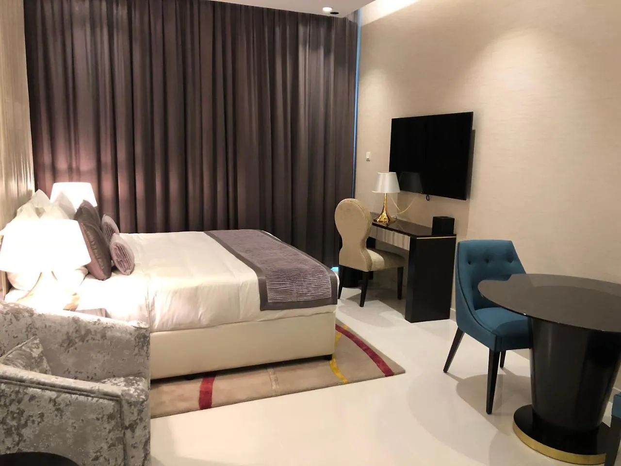 Damac Upper Crest In Downtown Holiday Homes Dubai 0*,  United Arab Emirates