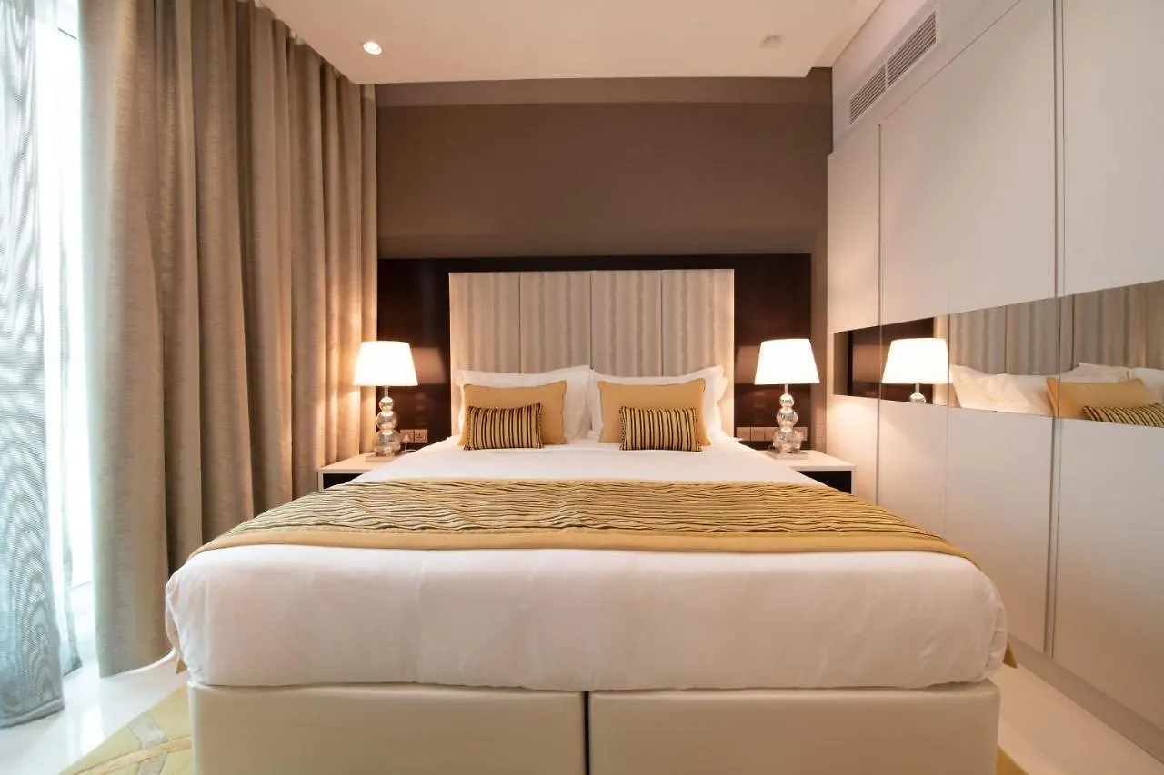 Apartment Damac Upper Crest In Downtown Holiday Homes Dubai