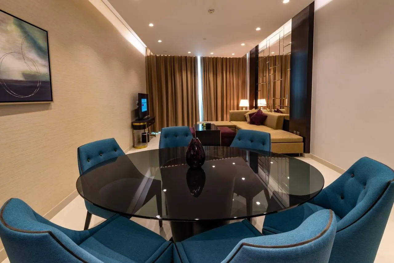 Damac Upper Crest In Downtown Holiday Homes Dubai
